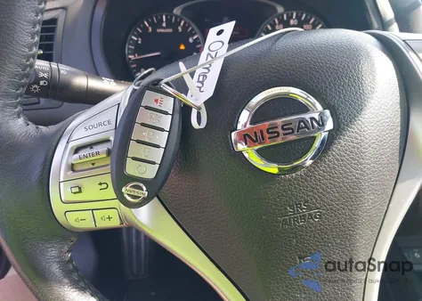 2017 Nissan Altima 2.5/S/Sv/Sl/Sr из США, поврежденный, VIN 1N4AL3AP1HC151535